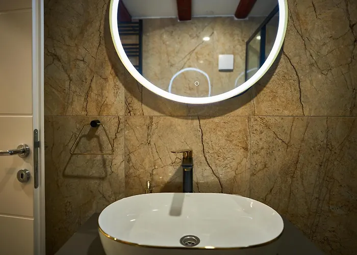 Bernard Deluxe Renovated Peaceful Old Town Gem Apartment Split