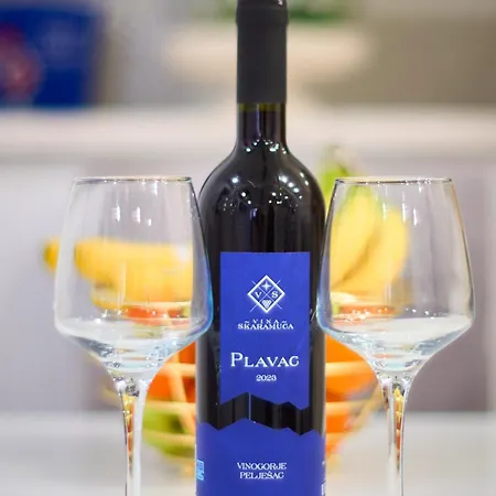 Bernard Deluxe Renovated Peaceful Old Town Gem * Split